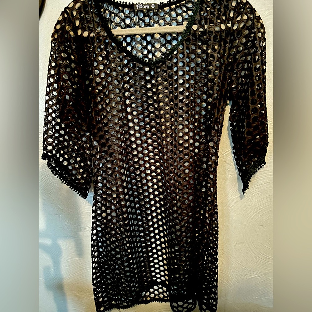 Adorn Women's Dress Swim Cover Up M Black
Circle Cut Outs